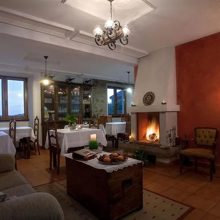 Casa Fontequeiroso